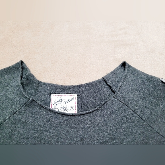 Reflex Womens Gray Sweatshirt Off Shoulder Love Embroidered On Sleeve Size Small - Picture 6 of 11